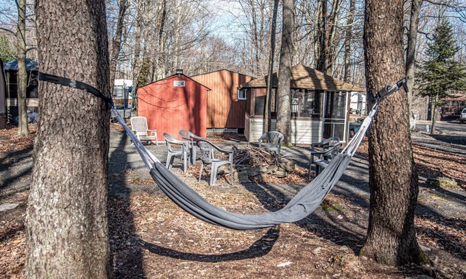 Gouldsboro Cabina | Cozy Tiny Cabin With Private Hot Tub Near Lake & Skiing