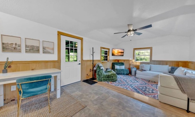 Jamestown Casa | Cozy Tiny Home by Big South Fork