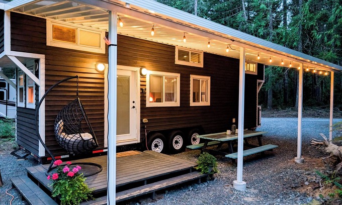 Regional District of Nanaimo Casa | Cozy Tiny Home - Farm Stay - Near Qualicum Beach