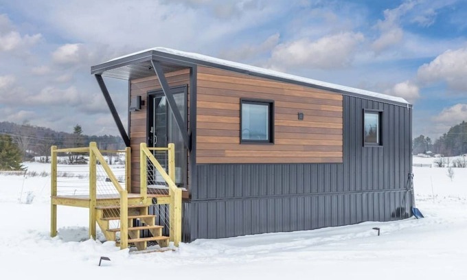 Morrisville Casa | Cozy Tiny House w/ Beautiful Stowe Mountain Views!