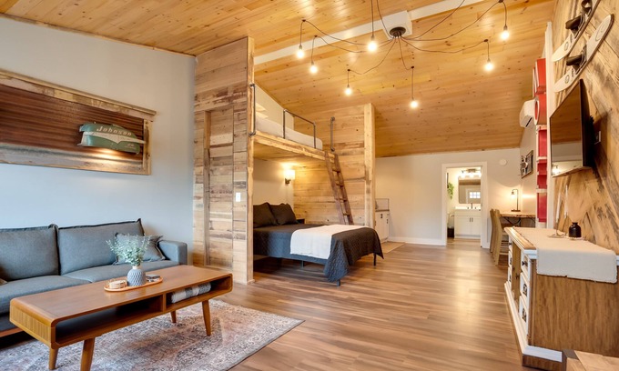 Tomahawk Apartamento | Cozy Tomahawk Studio: On Harrison Hills Trails!