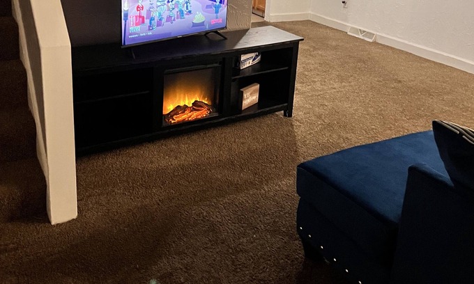 Warrensville Heights Apartamento | Cozy townhouse.
