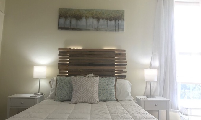 Frostburg Casa | Cozy townhouse all to yourself!