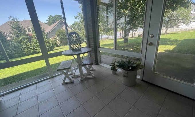 Grove Casa | Cozy two bedroom tucked in a quiet luxury neighborhood. Near water!