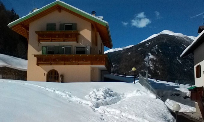 Pellizzano Apartamento | Cozy two-room apartment with 4 beds + sofa bed.