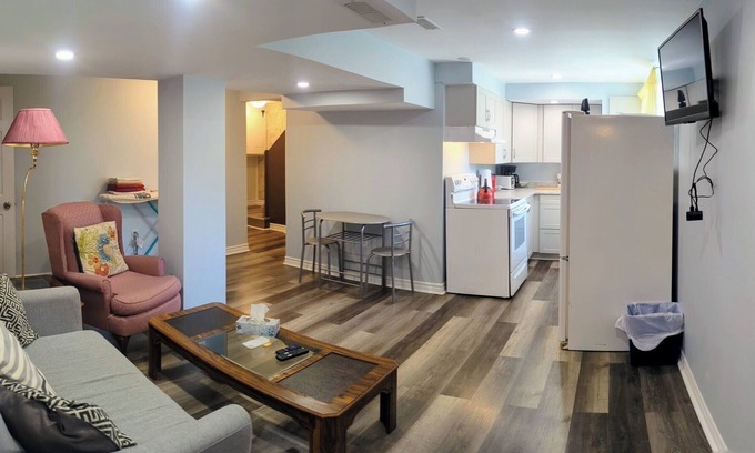 Algoma District Casa | Cozy Unit 2BD+2BTH 5 mins to Lake - [Hem]