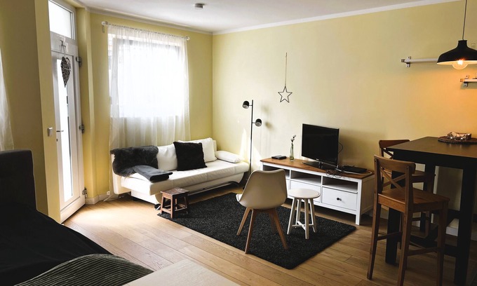 Guntersleben Apartamento | Cozy vacation apartment (35sqm) in a quiet location with walk-in shower