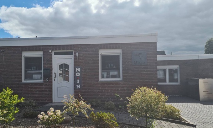 Berumbur Casa | Cozy vacation home Kleine Möwe in Berumbur