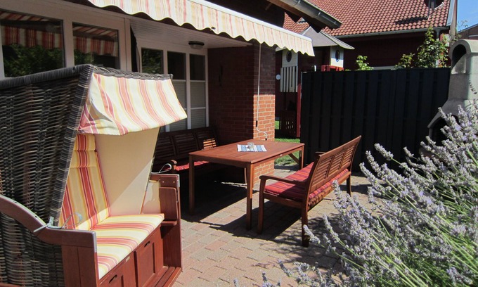 Kopendorf Casa | Cozy vacation home with garden and terrace on Fehmarn on the Baltic Sea with dog