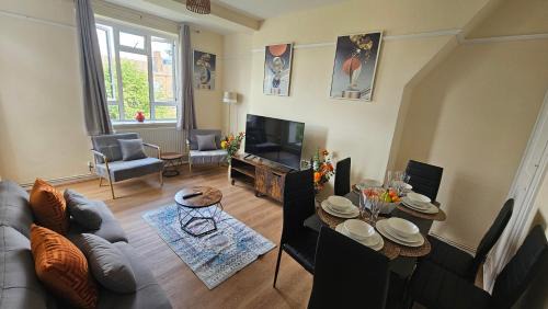Vauxhall Apartamento | Cozy Vauxhall Nest-3 bedroom flat, with balcony and lift