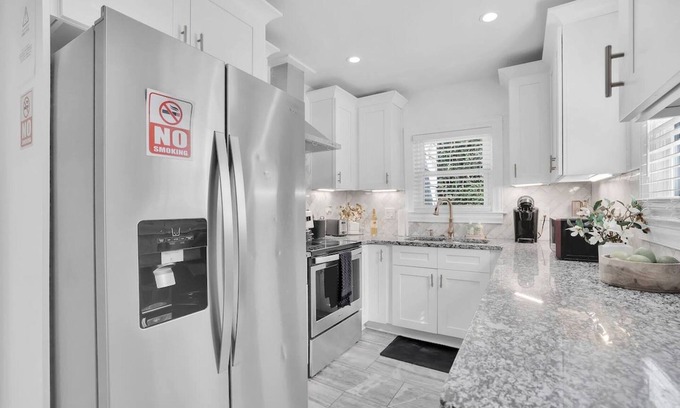 Peachtree Park Casa | Cozy Vibe Buckheadmessage Now for Summer Special