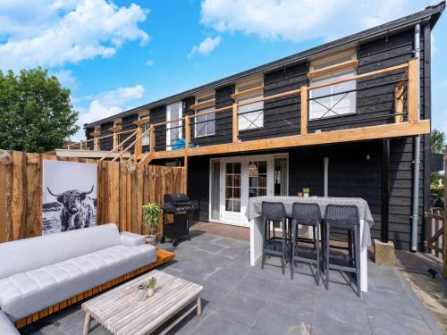 Hattemerbroek Casa | Cozy Villa w Sauna and BBQ
