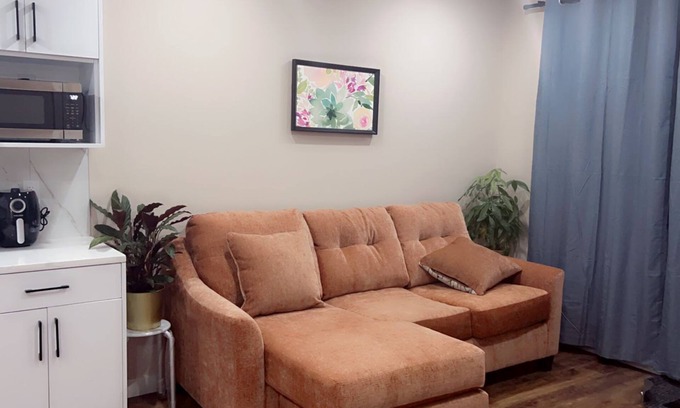 Calgary Casa | Cozy walkout basement close to YYC airport 2 bed 1 bath East facing