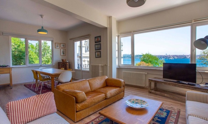 Kabatas Condominio | Cozy Waterfront Apt. with a Stunning View