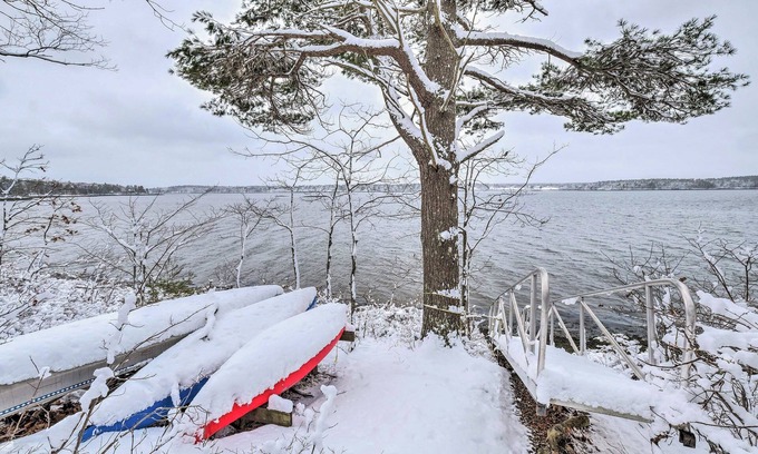 Westport Cabaña | Cozy Waterfront Cottage on Montsweag Bay!