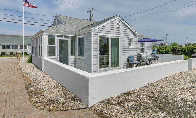 Westbrook Center Casa | Cozy Westbrook Vacation Rental - Walk to Beach!