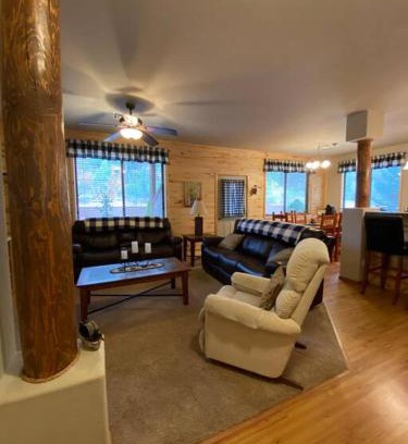 Show Low Apartamento | Cozy White Mountain Getaway!