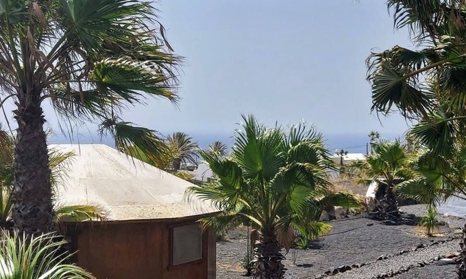 La Asomada Cabina | Cozy yurt in Lanzarote with a fantastic view over the Atlantic