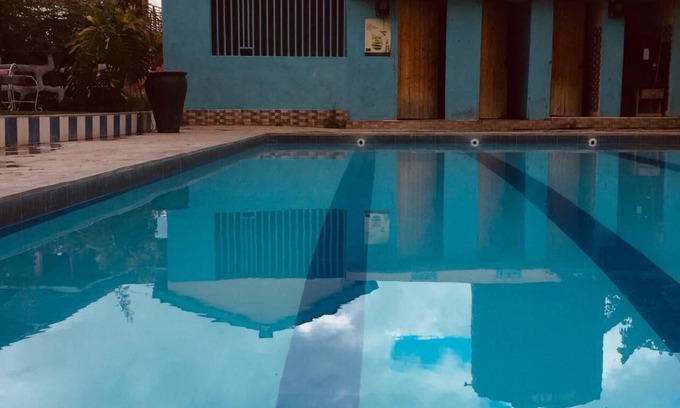 Machakos Apartamento | Cozy1-bedroom with WIFI, Pool in enchanting Machakos 3
