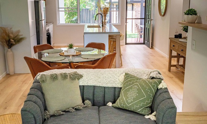 Shellharbour Casa | CozyDayz-Your next coastal stay 3-bedroom house in charming Shellharbour
