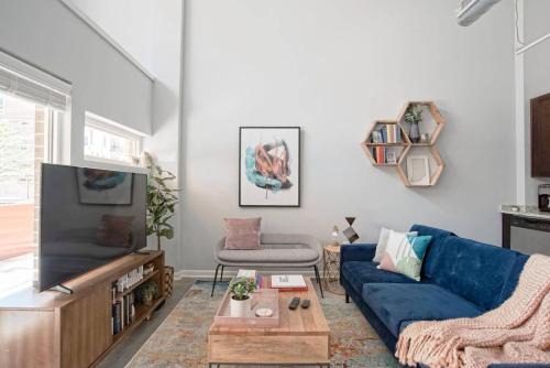 Cole-Noble District Apartamento | CozySuites l 2BR Monument Circle Indy