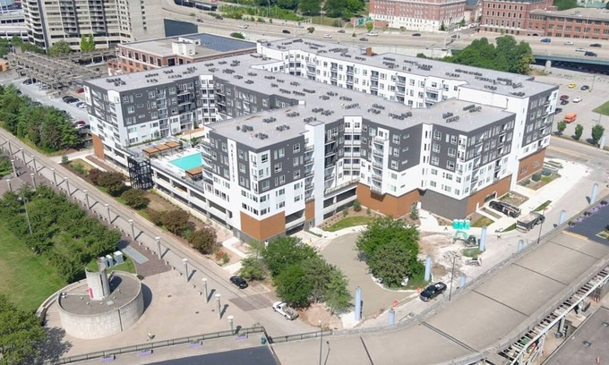 Central Business District Apartamento | Cozysuites l Gorgeous 1BR in Downtown Cincinnati