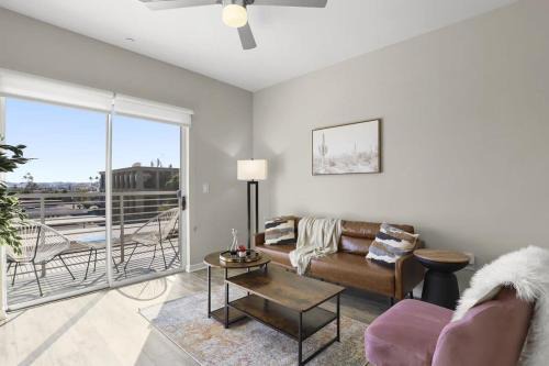 Camelback East Apartamento | Cozysuites Paradise under the palms with Pool! 21