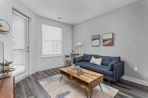 Cole-Noble District Apartamento | CozySuites Spacious 1BR Near Whole Foods