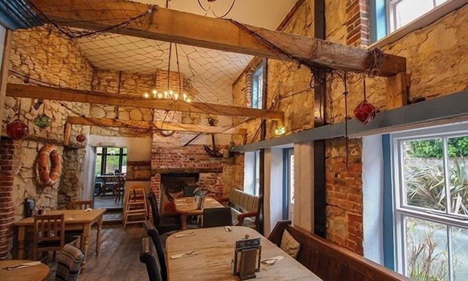 Bembridge Casa | Crab and Lobster Inn