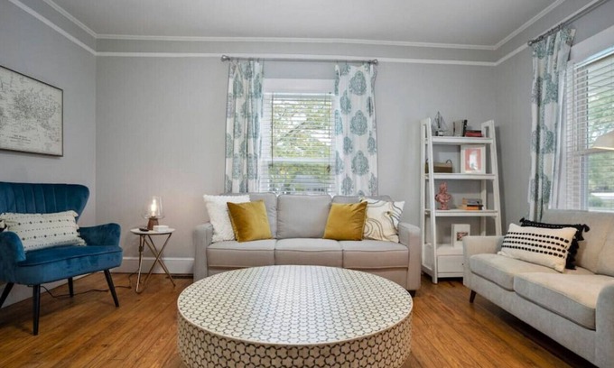 Sans Souci Casa | Craftsman @ Cherrydale- Walk to Swamp Rabbit GVL