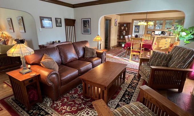 Hilltop Casa | Craftsman Home near Tacoma Dome, Convention Center & Transit