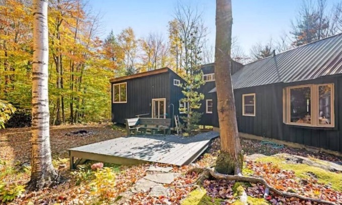 Newfane Casa | Craftsman woodland Cabin. Privacy meets Luxury.
