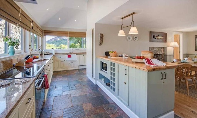 Loch Tay Casa | Craigeanie Farmhouse