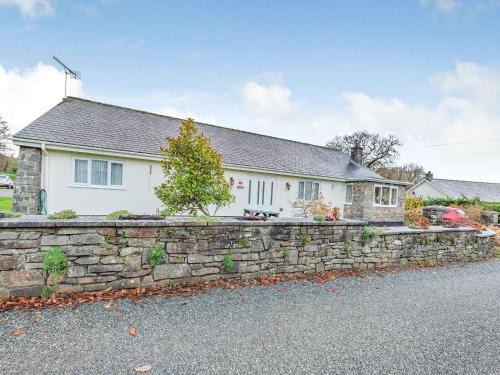 Oakford Casa | Craigfryn
