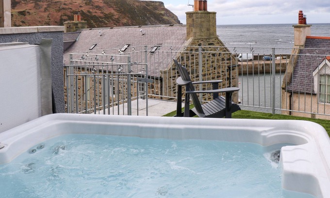 Gardenstown Cabaña | CRAIGNURE, pet friendly, character holiday cottage in Gardenstown