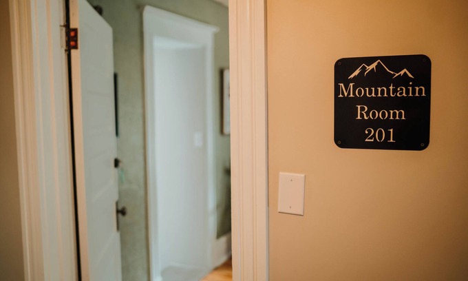 Snow Shoe Cama Y Desayuno | Cramer Family Mountain Inn