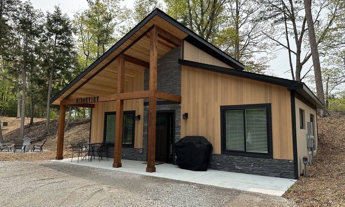 Glen Arbor Cabaña | Cranberry Ridge - Ridge View