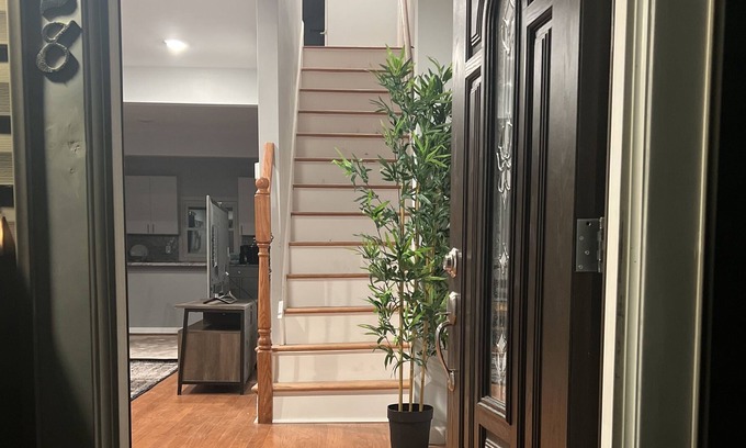 Cranford Casa | Cranfod Gem 4 Beds/2 Baths with Parking Nearby Newark Airport