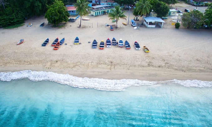 Borinquen Villa | Crash Boat Beach Recientemente remodelado! Casita de 3 dormitorios