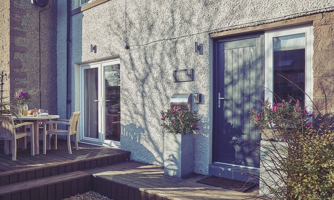 Craster Cabaña | CRASTER REACH, family friendly, luxury holiday cottage in Craster