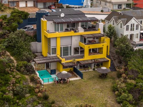 De Kelders Casa | Crayfish Lodge Sea & Country Guest House