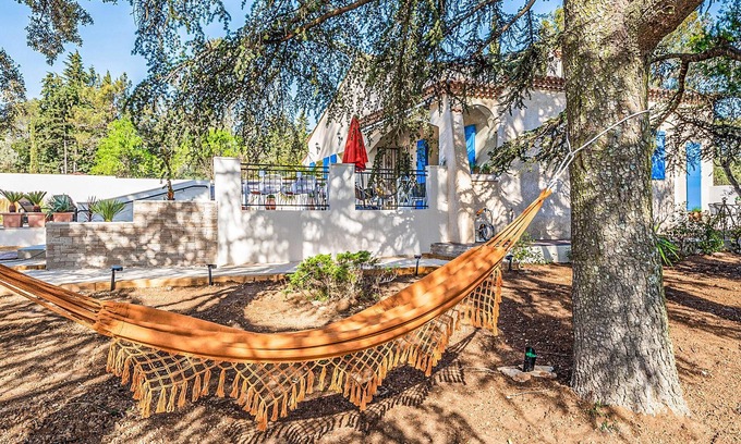 Poulx Casa | Alojamiento de 4 habitaciones en Poulx