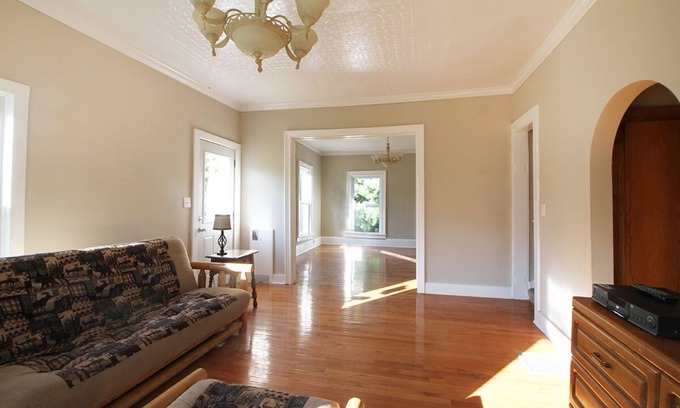 Fox Lake Casa | Create Your Perfect Stay with us! Near Fox Lake! Enjoy fishing!