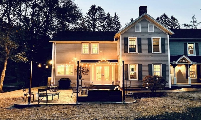 Jersey Shore Casa | Creek Front/Rail Trail - Pine Creek Manor House
