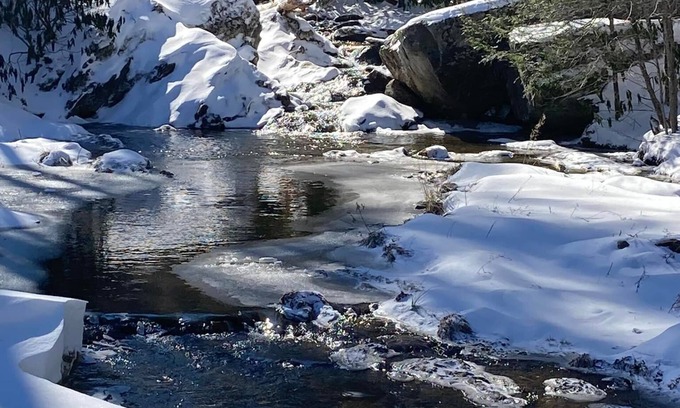 Banner Elk Cabaña | Creek Side Cottage in Valle Crucis
