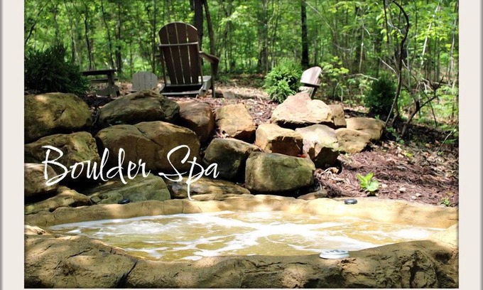 Saint Joe Cabaña | Creek Treehouse Atrium Hot Tub Buffalo