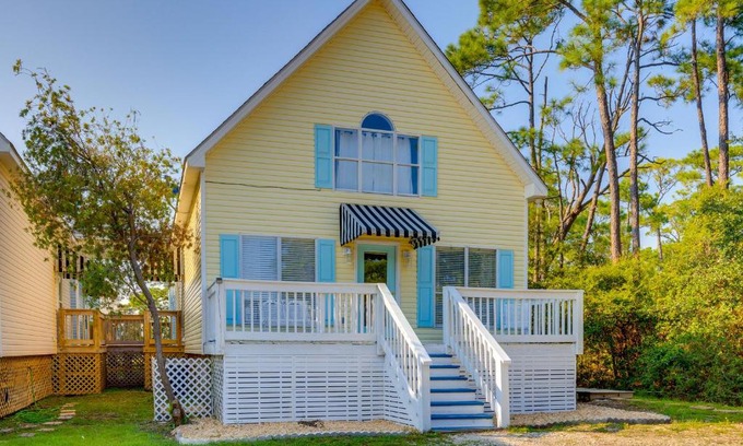 Dauphin Island Casa | Creekfront Dauphin Island Cottage Walk to Gulf!