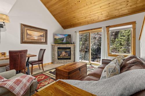 Fall River Estates Apartamento | Creekside Condos H by Estes Park Condos