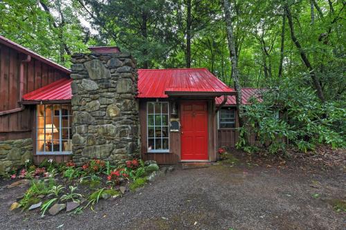 Candler Casa | Creekside Cottage Blue Ridge Mountain Escape!