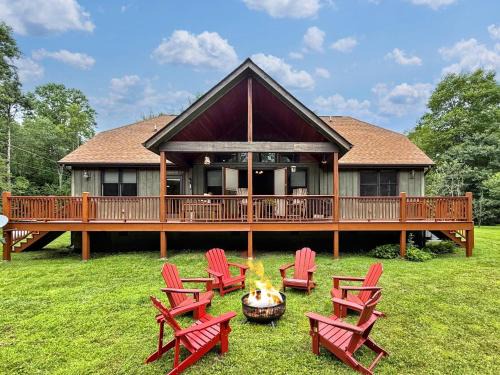Highlands Casa | Creekside Cradle